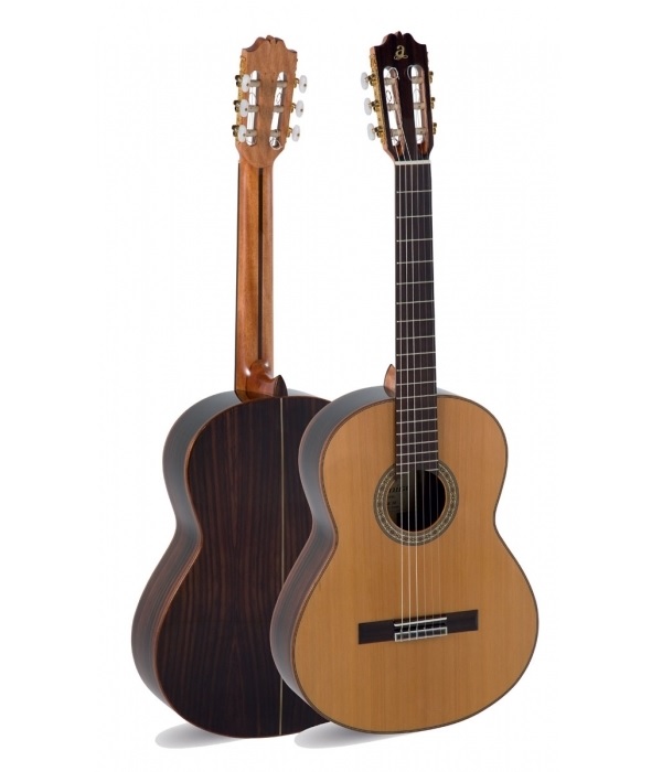 Comprar Guitarra Clasica Admira A10 al mejor precio en Prieto Musica Jerez