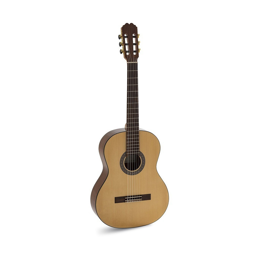 Llevate tu guitarra clasica al mejor Calidad-Precio en Prieto Musica Jerez